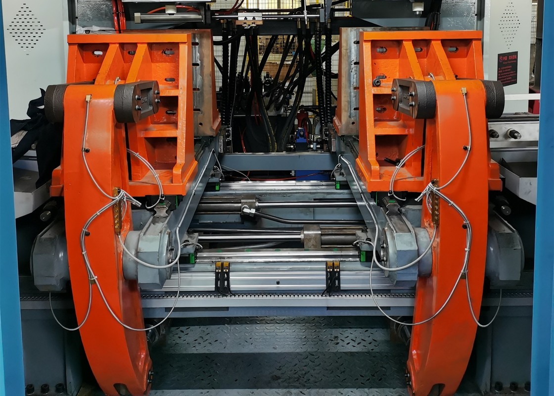 U Type High Speed Blow Molding Machine For Plastic Children Toy